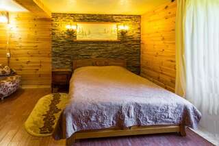 Комплексы для отдыха с коттеджами/бунгало Adelis Яремче Семейный номер с ванной-4