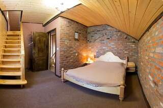 Комплексы для отдыха с коттеджами/бунгало Adelis Яремче Двухуровневые апартаменты-10